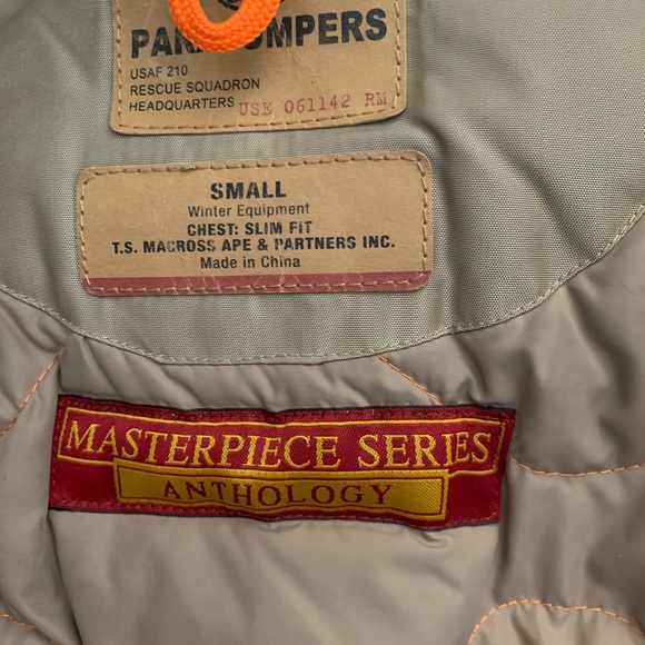 IThis is in perfect condition and I don't have any stains. It's very clean - Picture 8 of 8